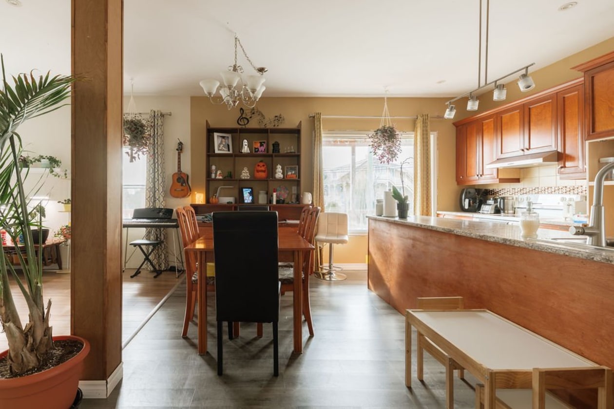 Photo 6 — 5911 - 5913 Av. du Pont N., Alma