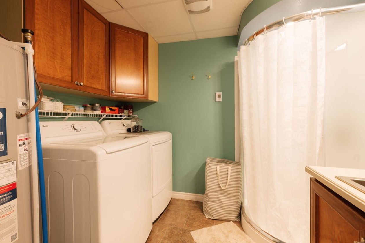 Salle de bains — 5911 - 5913 Av. du Pont N., Alma