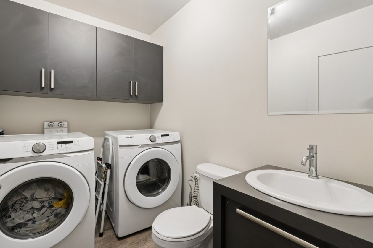 Salle de bains — 438Z Rue Édouard-Laberge, Mercier