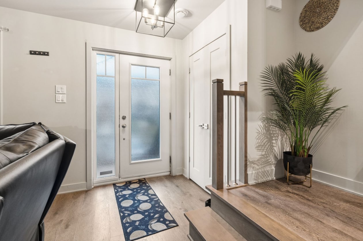 Hall d'entrée — 438Z Rue Édouard-Laberge, Mercier