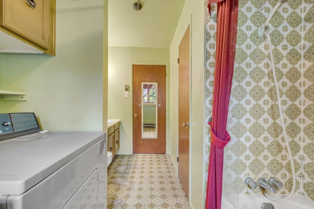 Salle de bains — 267 Ch. St-Grégoire, Lévis