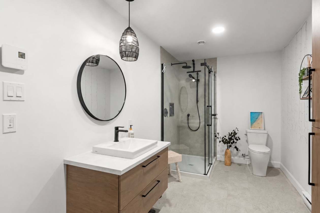 Salle de bains — 435 Rue de la Roselière, Trois-Rivières