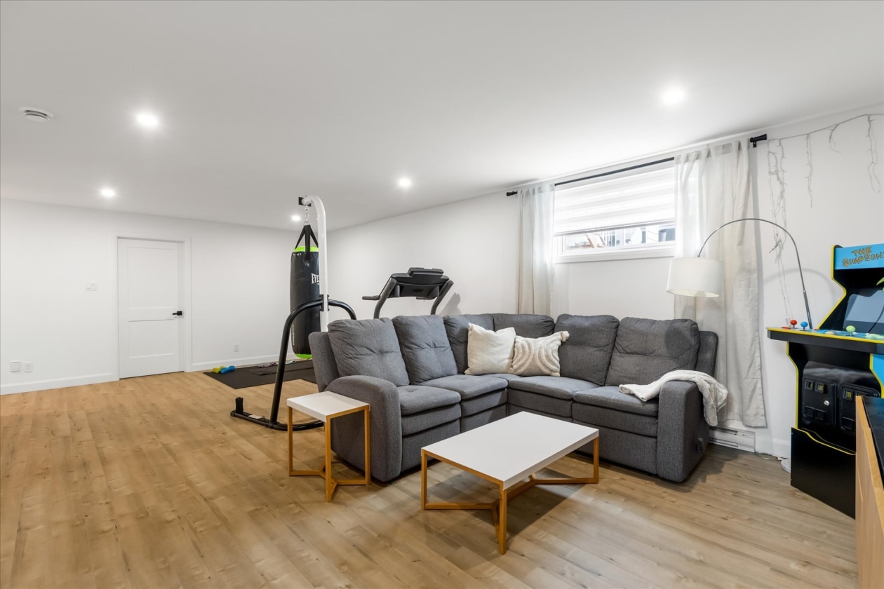 Salle familiale — 435 Rue de la Roselière, Trois-Rivières