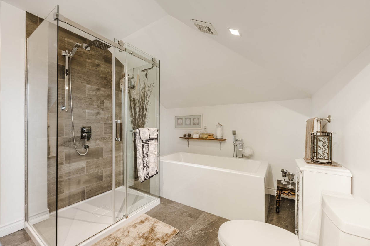 Salle de bains — 211 Rue St-Georges, Ange-Gardien