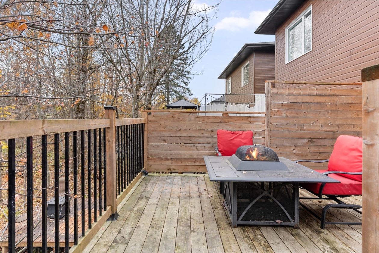 Balcon — 1461 Rue Jacques-Bédard, Québec
