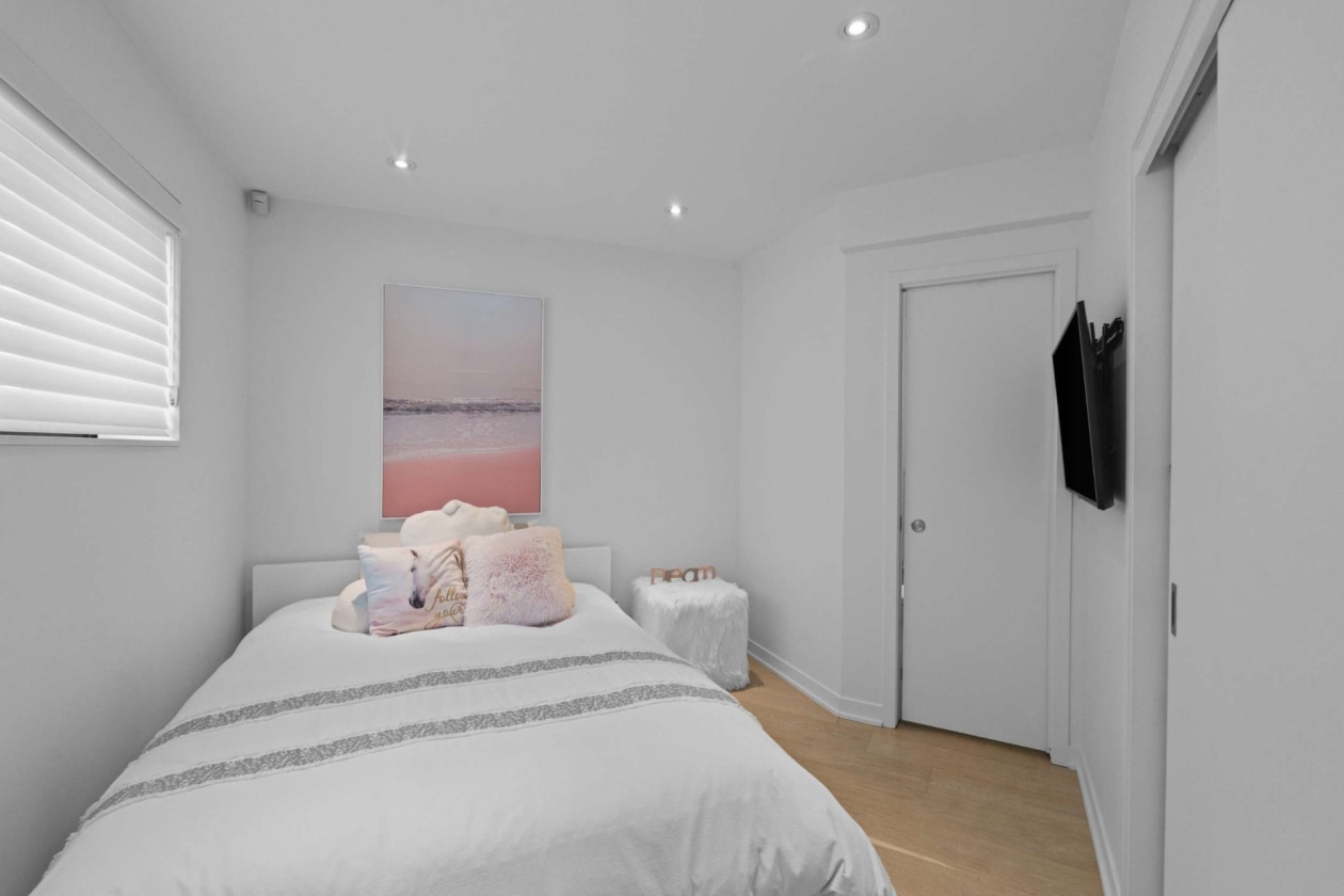 Chambre à coucher — 30Z Rue McLaughlin, Montréal