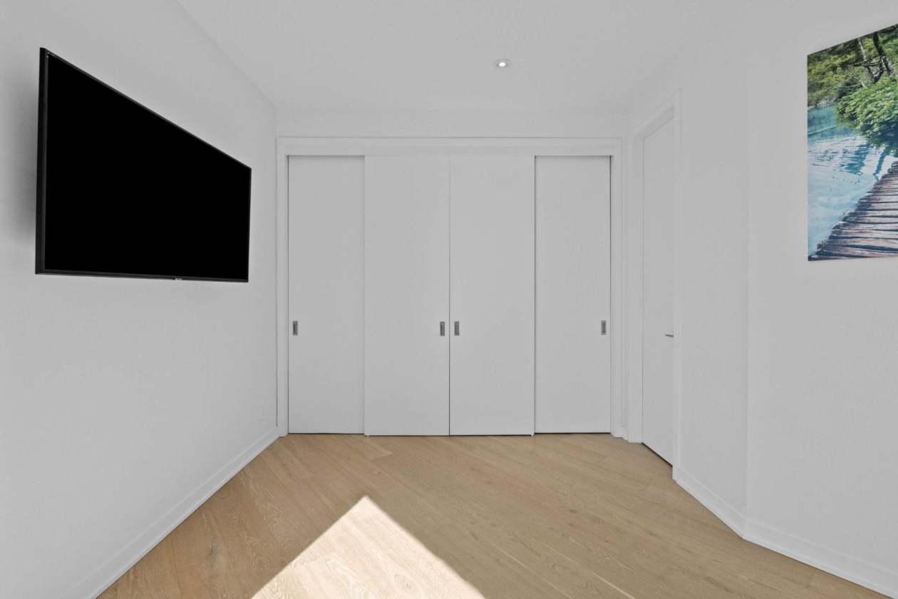 Chambre à coucher — 30 Rue McLaughlin, Montréal