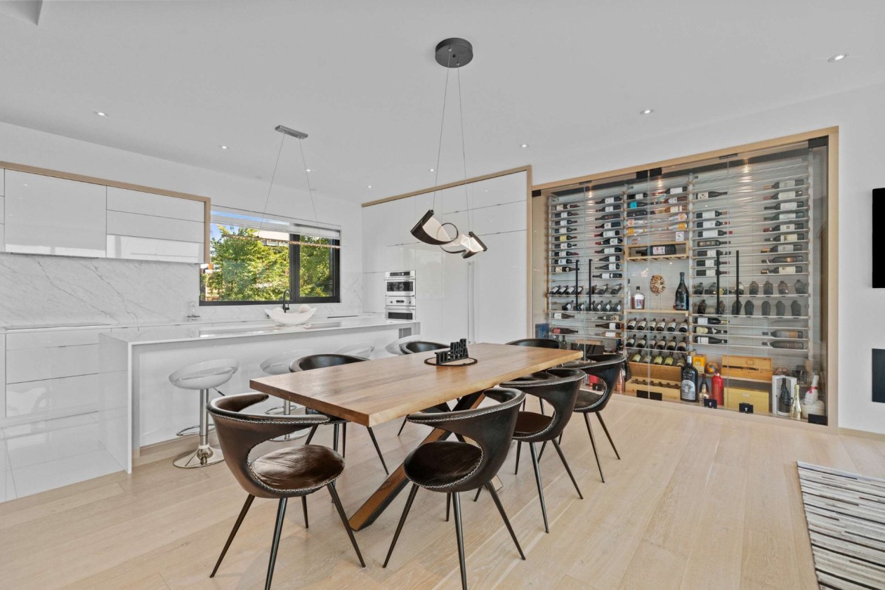 Salle à manger — 30 Rue McLaughlin, Montréal