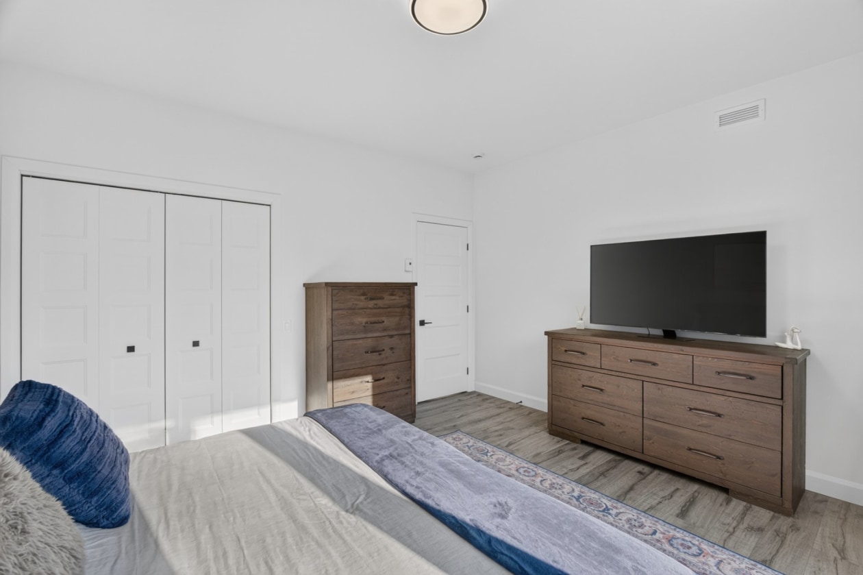 Chambre à coucher principale — 62 Rue Elm, Shannon