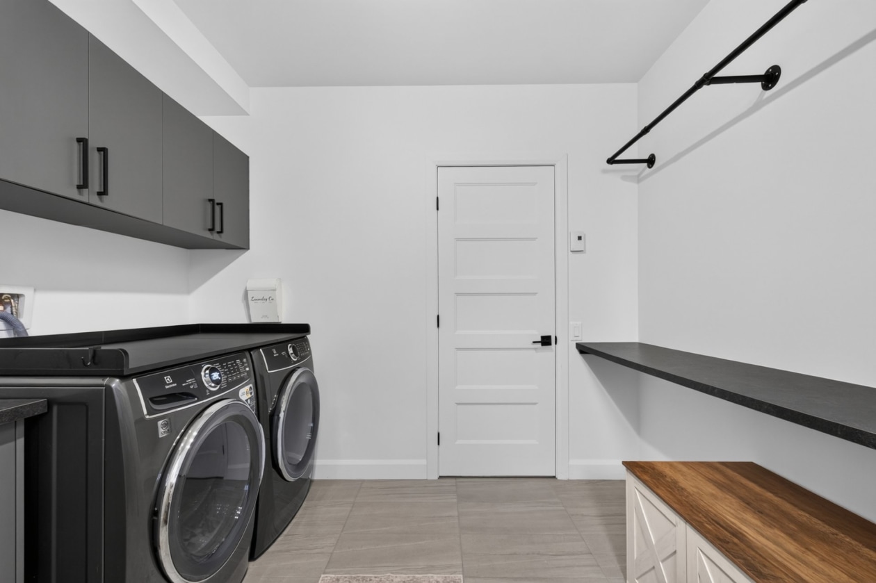 Salle de lavage — 62 Rue Elm, Shannon