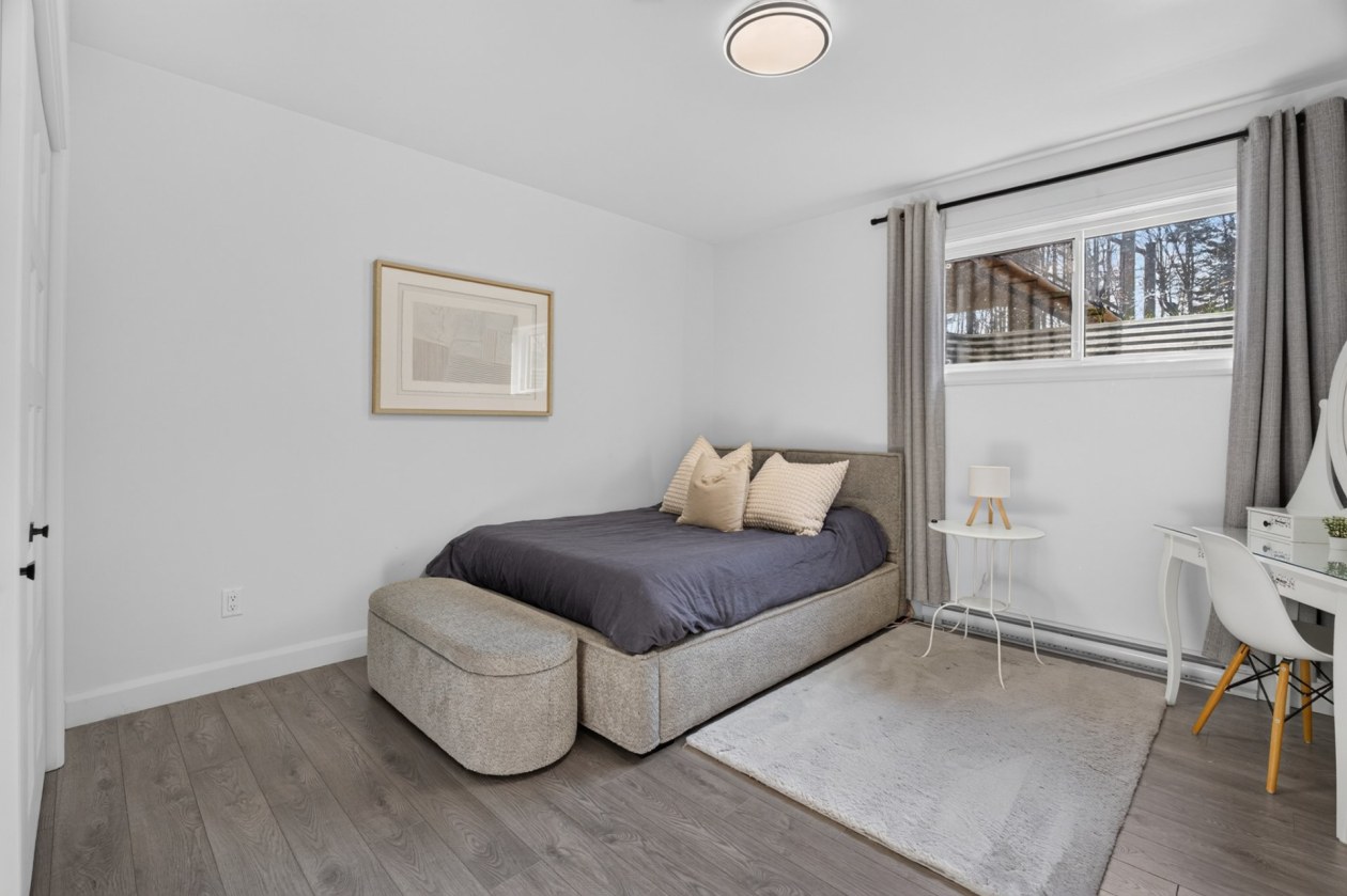Chambre à coucher — 62 Rue Elm, Shannon