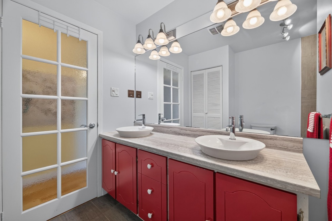 Salle de bains — 255 Rue du Fleuve, Rimouski