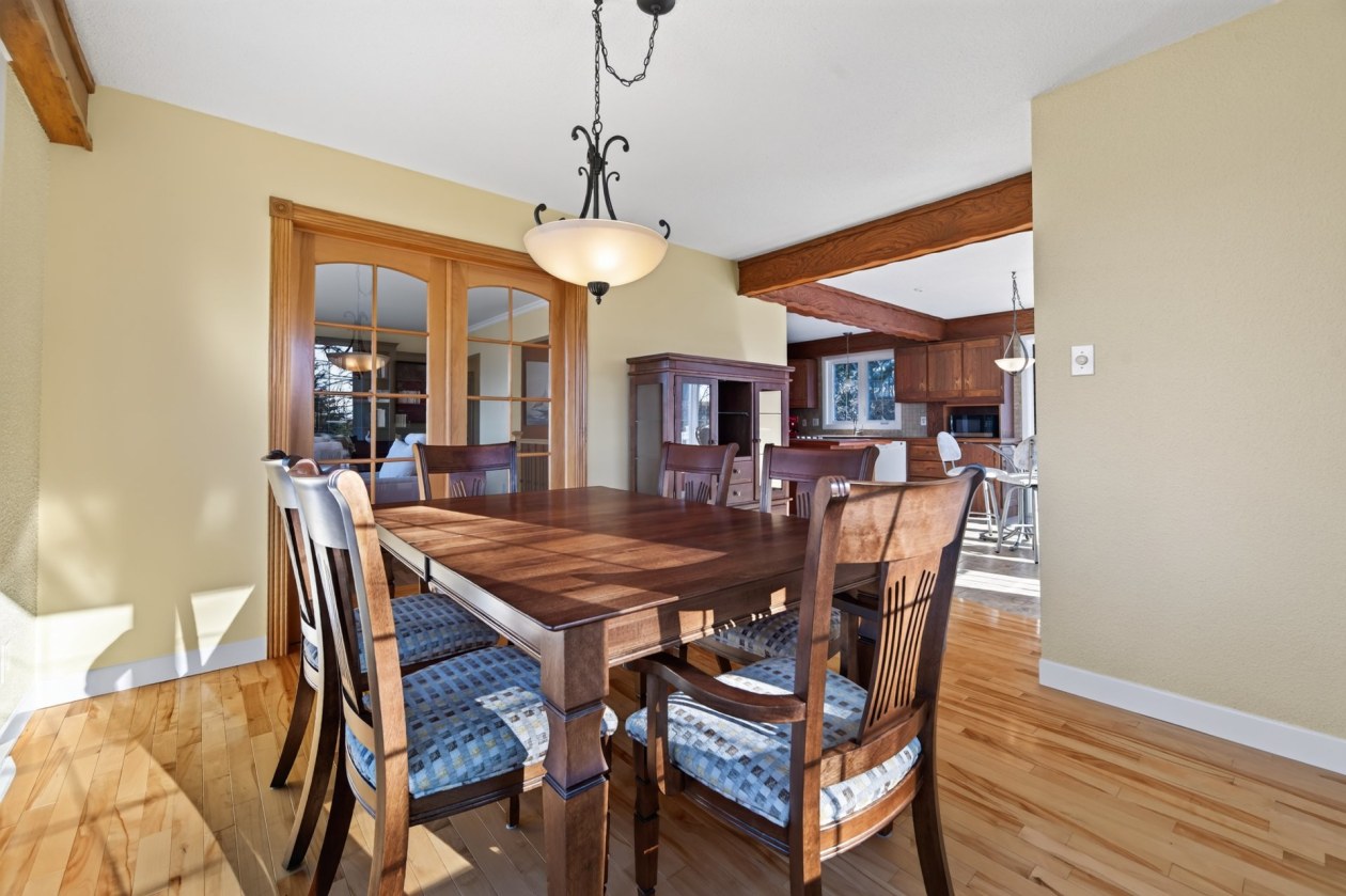 Salle à manger — 255 Rue du Fleuve, Rimouski
