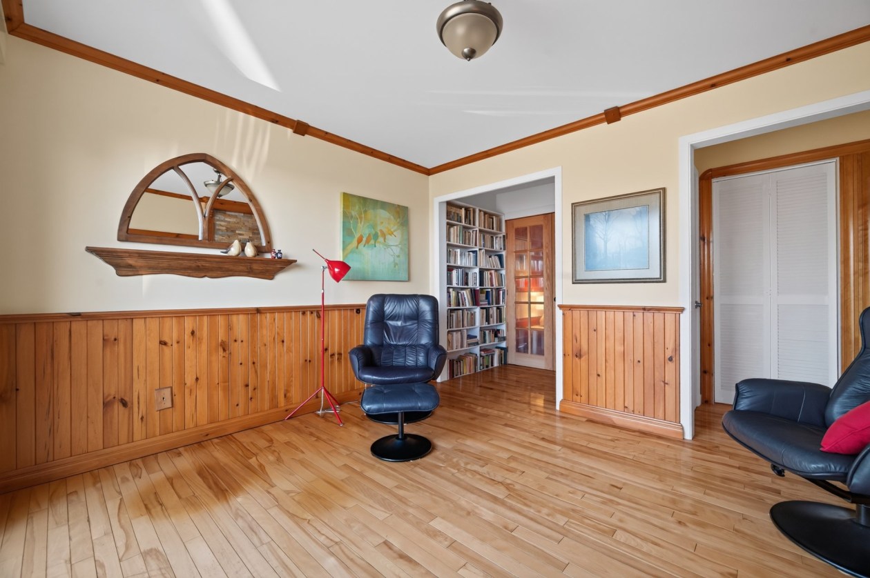 Boudoir — 255 Rue du Fleuve, Rimouski