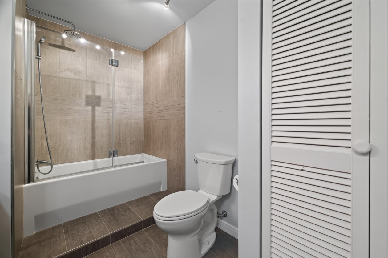 Salle de bains — 255 Rue du Fleuve, Rimouski