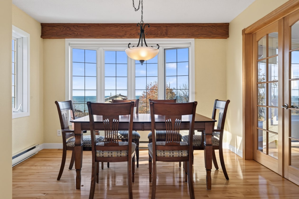 Salle à manger — 255 Rue du Fleuve, Rimouski