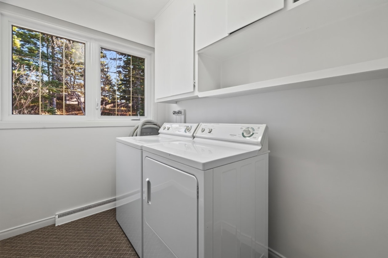 Salle de lavage — 255 Rue du Fleuve, Rimouski