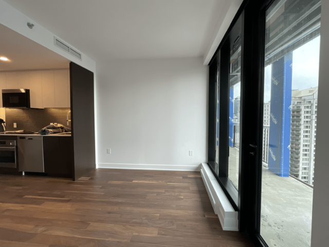 Salon — 2060 Rue Peel, 1906, Montréal, H3A 0J1, Montréal