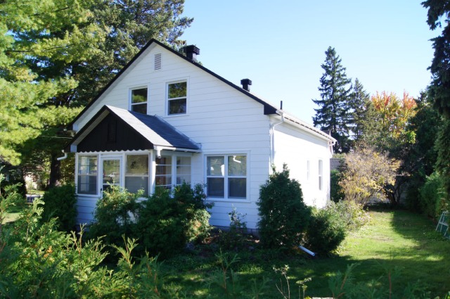 Photo 2 — 30 Rue Notre-Dame, Oka, J0N 1E0, Oka