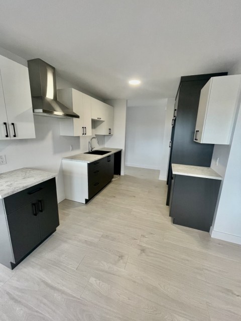 Cuisine — 1535 Rue Belvédère S., 1, Sherbrooke, J1H 4E4, Sherbrooke