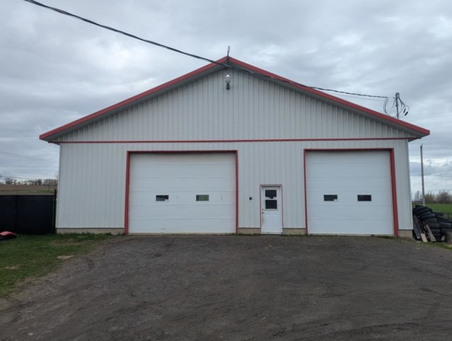 Garage — 915 Rte. 267 , Laurierville, G0S 1P0, Laurierville
