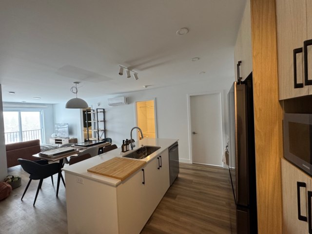 Cuisine — 4830 Mnt Saint-Hubert, 309, Saint-Hubert, J3Y 1V1, Saint-Hubert