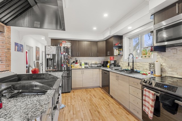 Photo 5 — 2585 Rue Desmarteau, montreal, H1L 4N2, montreal