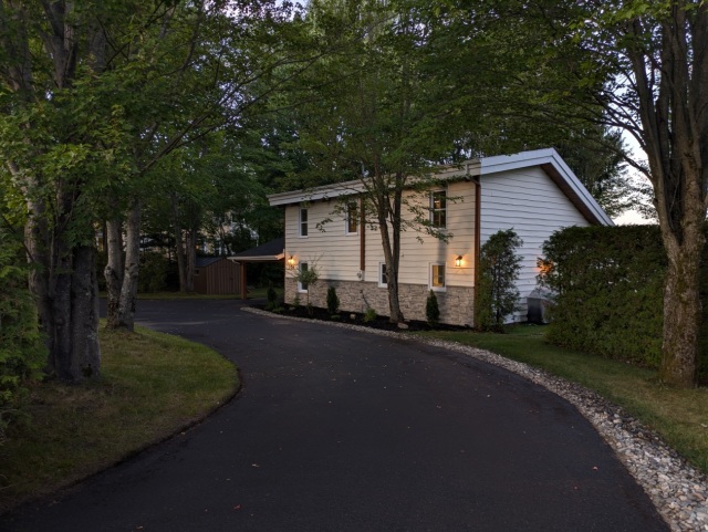 Photo 3 — 106 Rue Bernard, Magog, J1X 3W5, Magog