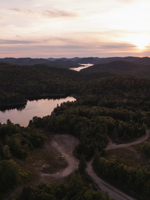 Photo 2 — Chemin du Panorama, Sainte-Agathe-des-monts, J8C 2Z8, Sainte-Agathe-des-monts