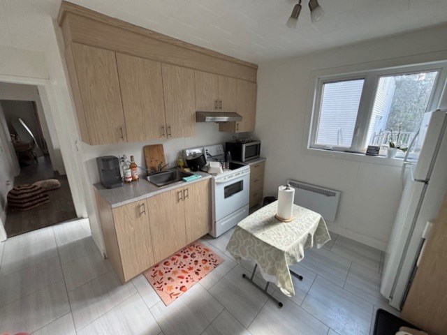Cuisine — 144 Rue Témiscouata, Rivière-du-Loup, G5R 2Y3, Rivière-du-Loup