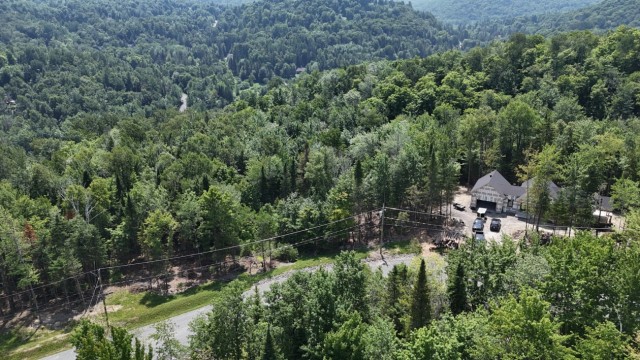 Photo 2 — Ch Des Marcheurs, Saint-Sauveur, J0R 1R2, Saint-Sauveur