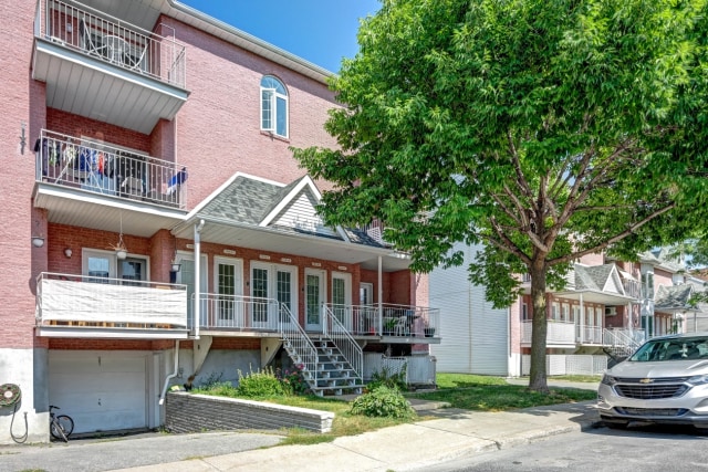 Photo 2 — 16059 Rue Victoria, -, Montréal, H1A 5P7, Montréal
