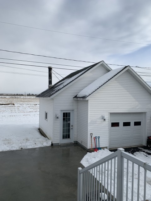 Garage — 194 potvin sud , Hébertville, G8N 1V5, Hébertville