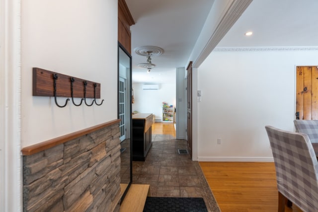 Hall d'entrée — 16 rue de Vinoy, Cantley, J8V 2V9, Cantley