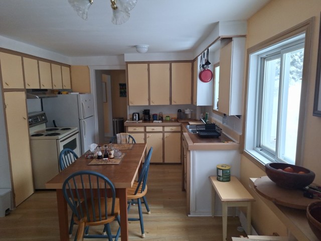 Cuisine — 197 Chem. des Cassandres, Lantier, J0T 1V0, Lantier