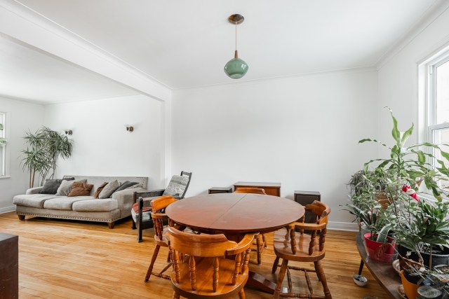 Salle à manger — 3680 Rue Broadway, Lachine, H8T 1T3, Lachine