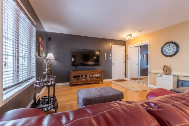 Salon — 924 Rue de la Vallée, 7, Pincourt, J7W 0H7, Pincourt