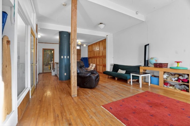 Photo 2 — 3969 Rue Drolet, Montréal, H2W 2L3, Montréal