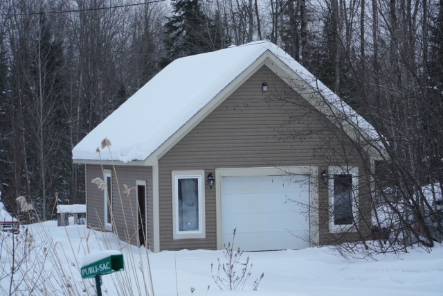 Garage — 511 Rue Clément, Sherbrooke, J1R 0A9, Sherbrooke