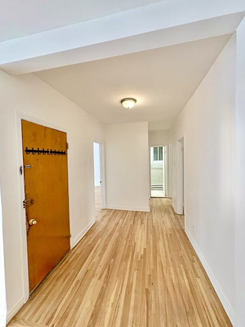 Photo 4 — 2458-2462 Av. Montclair, Montreal, h4b 2j1, Montreal