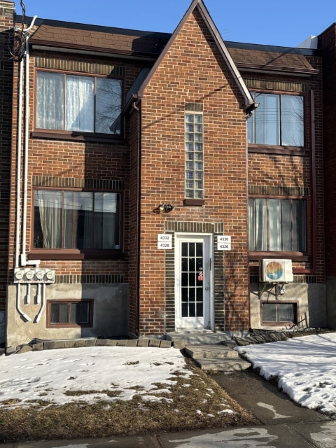 Photo 2 — 4326 Rue de Bellechasse, Montréal, H1T 1Y5, Montréal