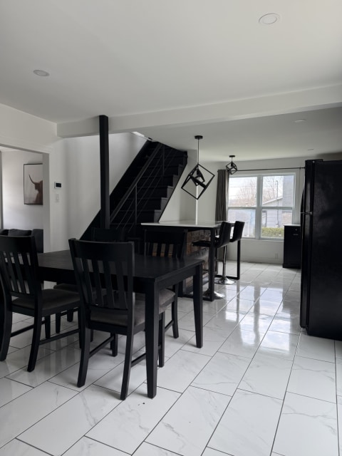 Salle à manger — 27 Rue Brown, Windsor, J1S 2K7, Windsor