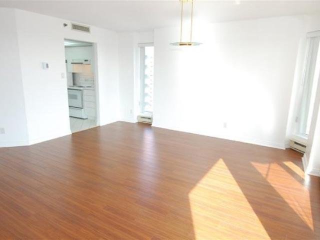 Salle à manger — 1070, Rue St-Mathieu, 802, Montréal (Ville-Marie), H3H2S8, Montréal (Ville-Marie)
