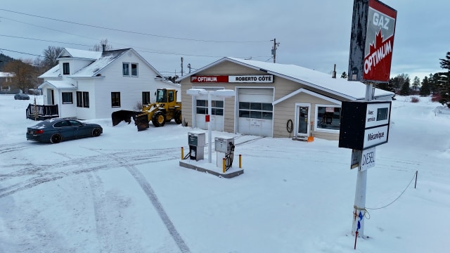 Façade — 63, Rue Principale, Petite-Vallée, G0E1Y0, Petite-Vallée