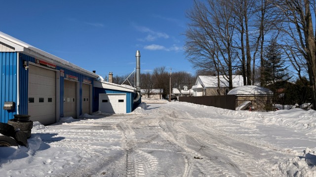 Garage — 525, Rue du Ruisseau-Martin, Trois-Rivières, G8T1E2, Trois-Rivières