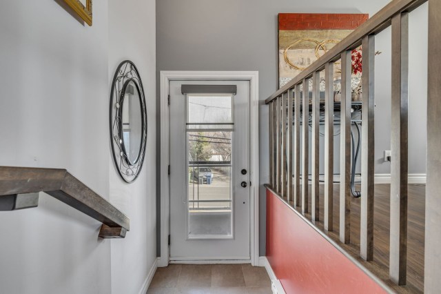 Hall d'entrée — 1439, Rue St-Jacques, B, L'Ancienne-Lorette, G2E2X6, L'Ancienne-Lorette