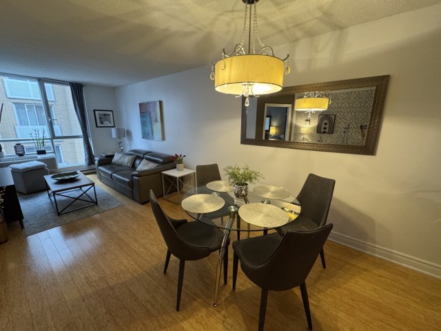 Salle à manger — 98 Rue Charlotte, 457, Montréal, H2X 3V2, Montréal