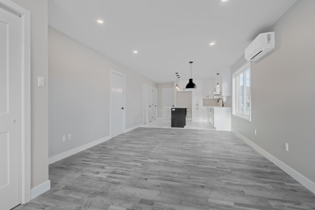 Salon — 472, Rue Marcel-Faucher, Sainte-Croix, G0S2H0, Sainte-Croix