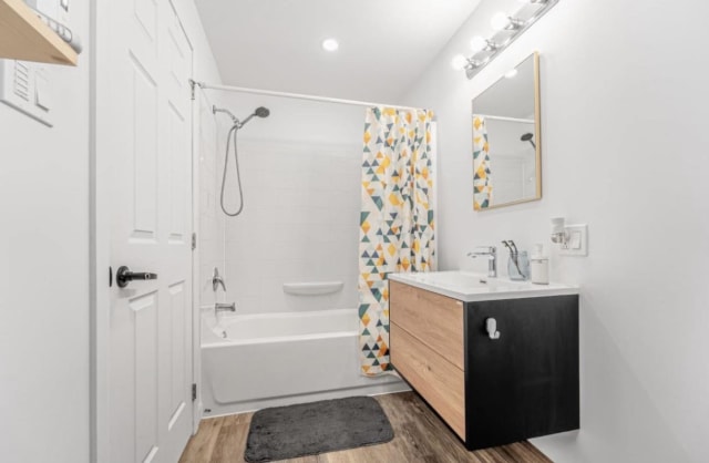 Salle de bains — 42A Av Eugène-Lamontagne, A, Québec, G1L 2B2, Québec
