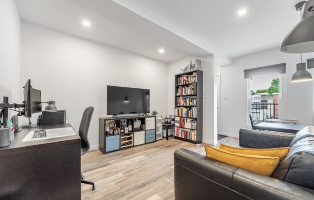 Salon — 42A Av Eugène-Lamontagne, A, Québec, G1L 2B2, Québec